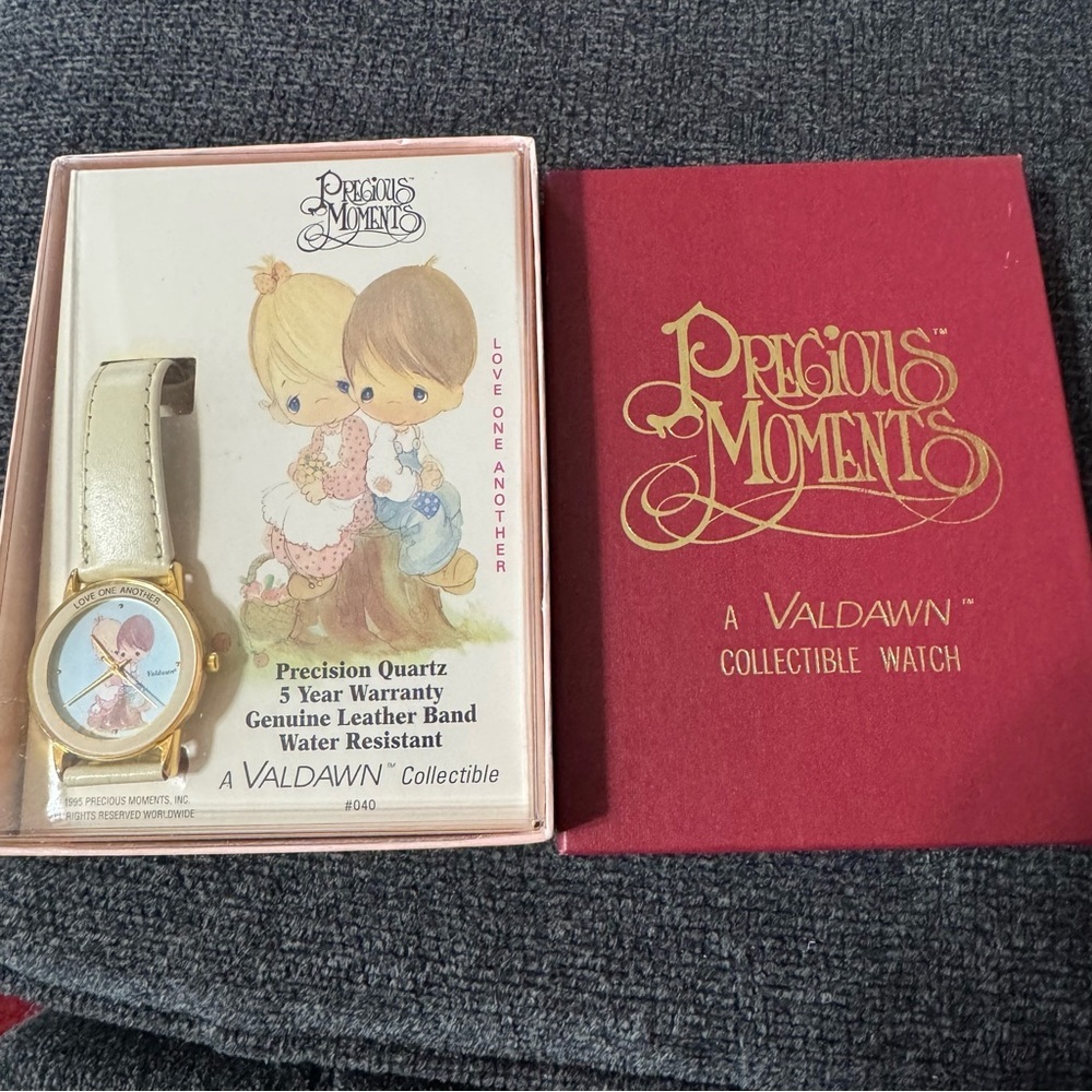 Vintage Precious‎ Moments Valdawn Women's Gold Watch